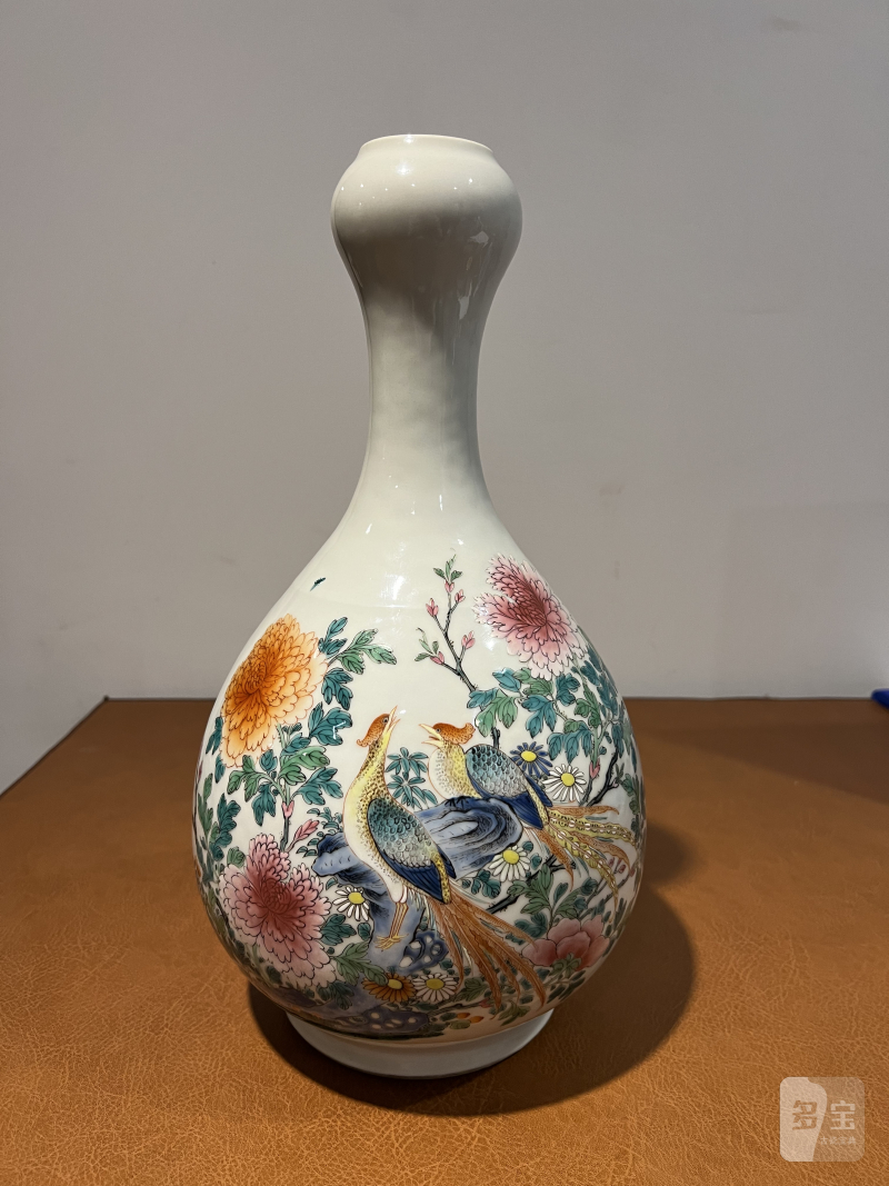清雍正 粉彩花鸟纹蒜头瓶 - 图2